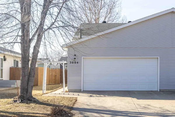 $274,700 | 3004 Dakota Park Circle South, Fargo, ND 58104