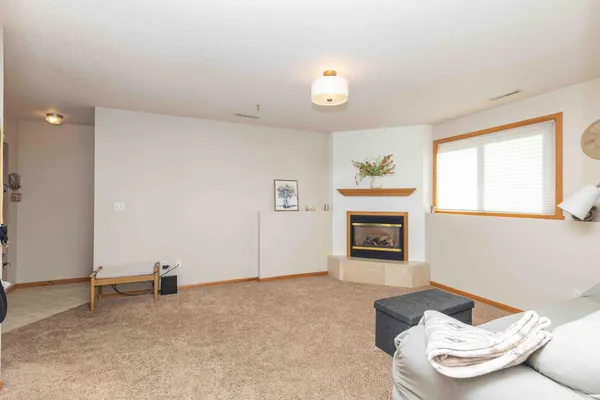 $274,700 | 3004 Dakota Park Circle South, Fargo, ND 58104