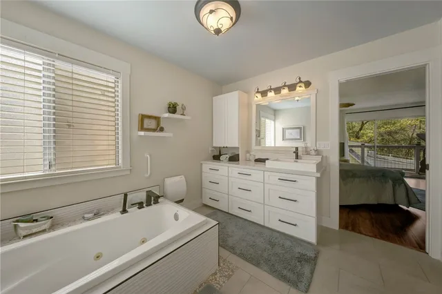 a view of entryway and hall