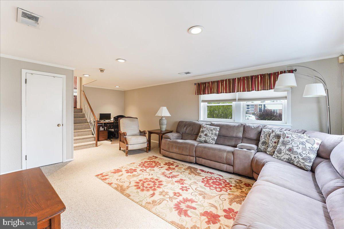 414 Eldon Drive Broomall, PA 19008 - Photo 27 of 44