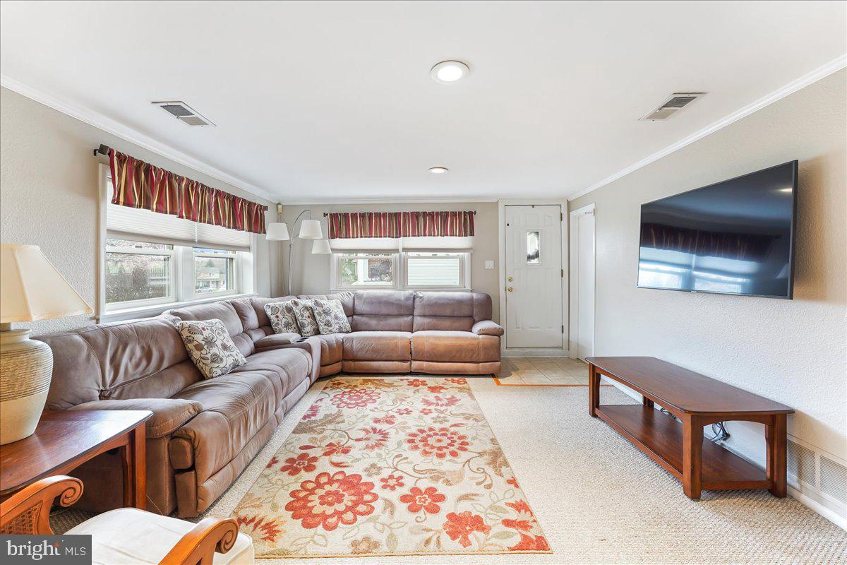 414 Eldon Drive Broomall, PA 19008 - Photo 28 of 44