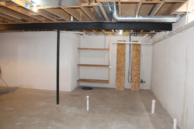 $399,900 | 12361 Spencer Lane, Carleton, MI 48117