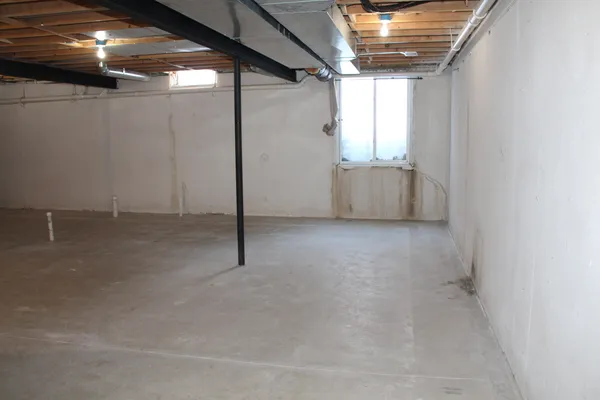 $399,900 | 12361 Spencer Lane, Carleton, MI 48117