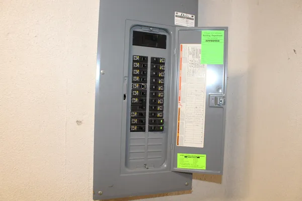 $399,900 | 12361 Spencer Lane, Carleton, MI 48117