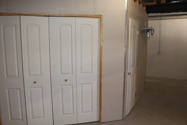 $399,900 | 12361 Spencer Lane, Carleton, MI 48117