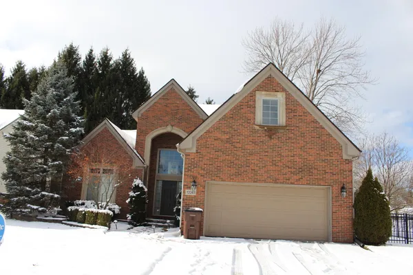 $399,900 | 12361 Spencer Lane, Carleton, MI 48117