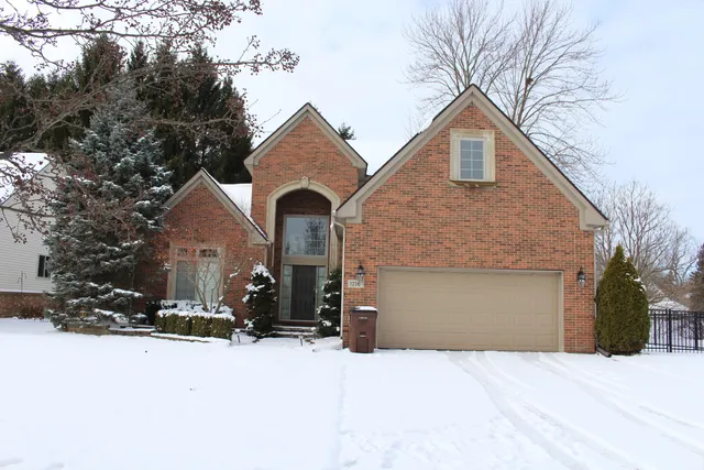 $399,900 | 12361 Spencer Lane, Carleton, MI 48117