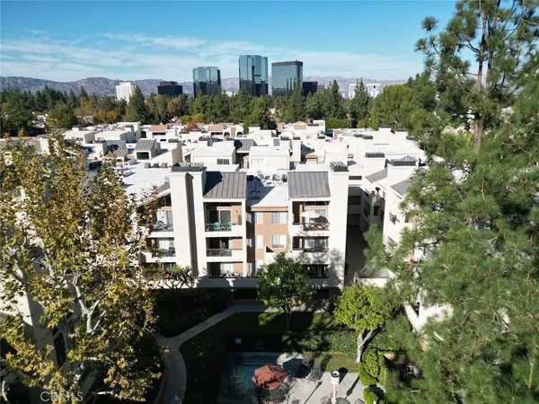 a picture of city view