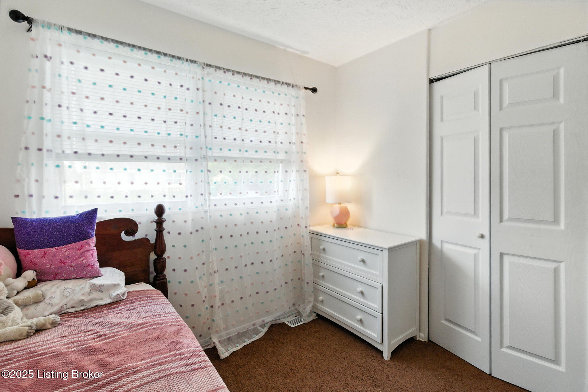 254 Glenview Road Louisville, KY 40229 - Photo 15 of 40 254 Glenview Rd-22