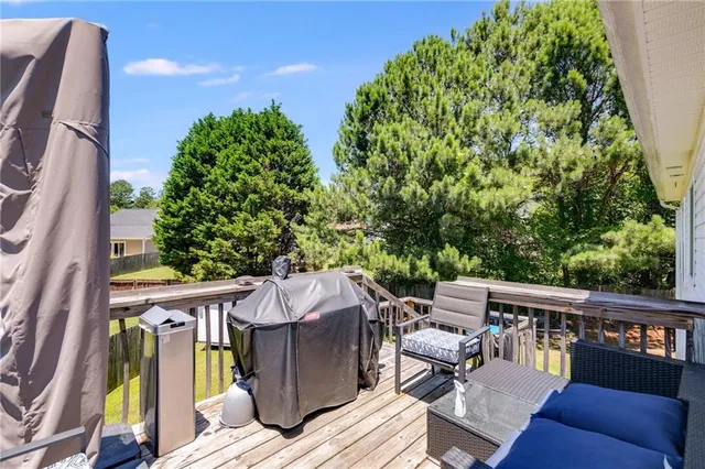 $380,000 | 1035 Brushystone Drive, Loganville, GA 30052