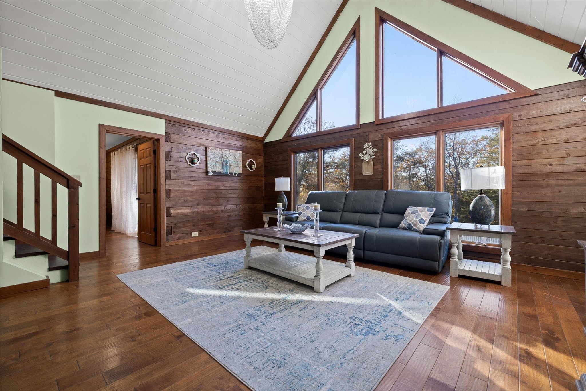 504 Wolf Run Rising Fawn, GA 30738 - Photo 17 of 100 a living room with furniture and a large window