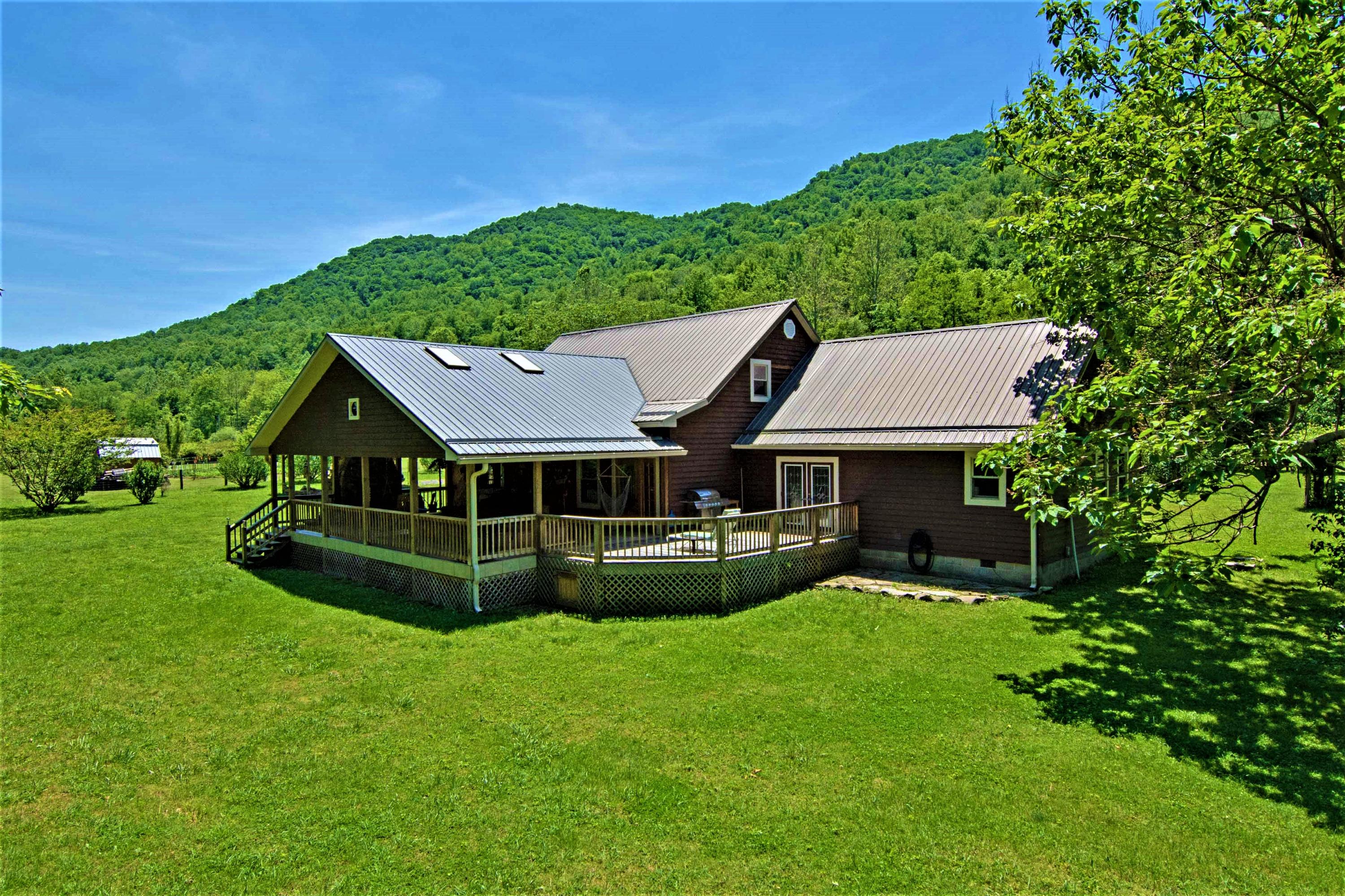 5182 New River Road Hinton, WV 25951 - Photo 6 of 70 Gallery Image 6