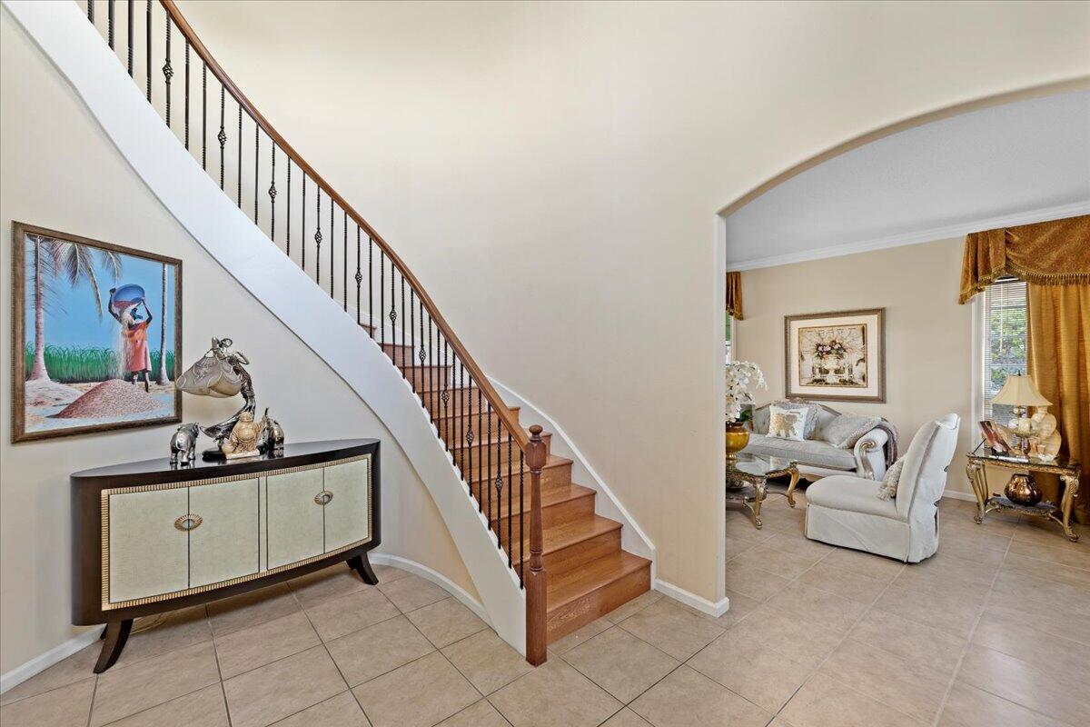 11212 Cobblefield Road Wellington, FL 33449 - Photo 7 of 55 Foyer