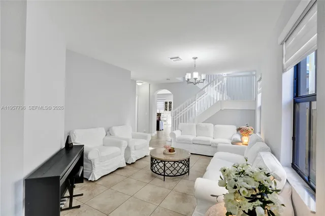 $975,000 | 8895 Northwest 100th Place, Doral, FL 33178