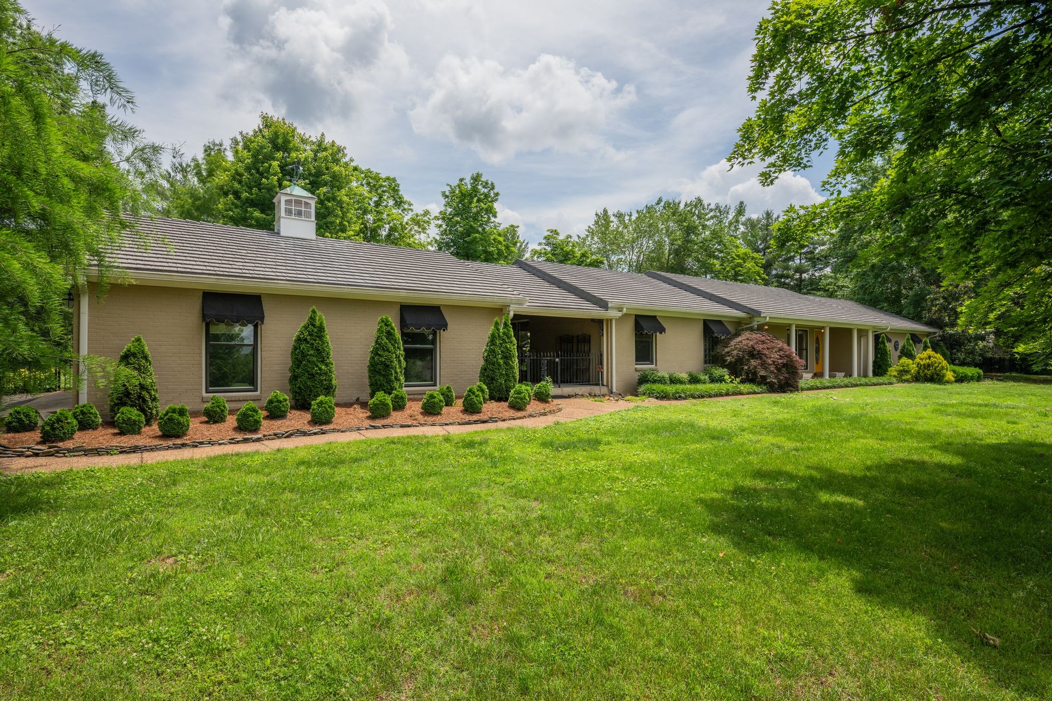 9133 12 Corners Road Lascassas, TN 37085 - Photo 1 of 56