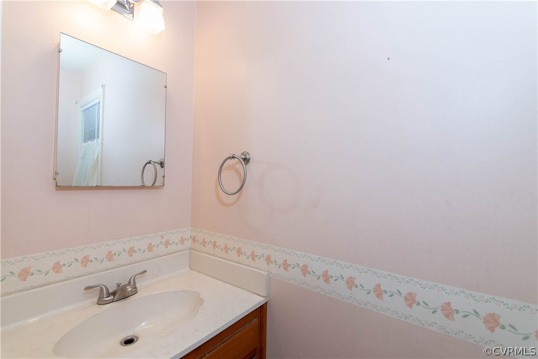 7375 Rural Point Road Mechanicsville, VA 23116 - Photo 27 of 34 Half bath