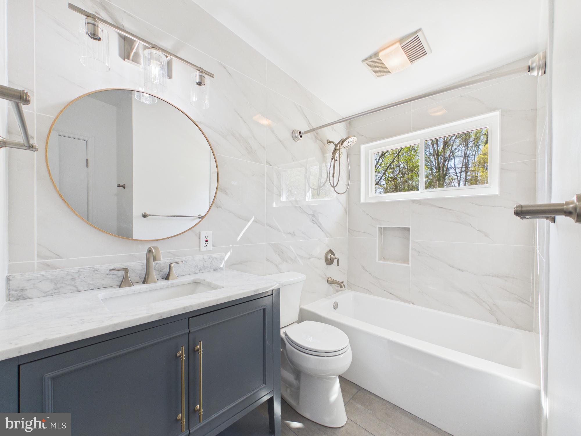 622 McIntyre Road Rockville, MD 20851 - Photo 20 of 38 Bathroom-Main