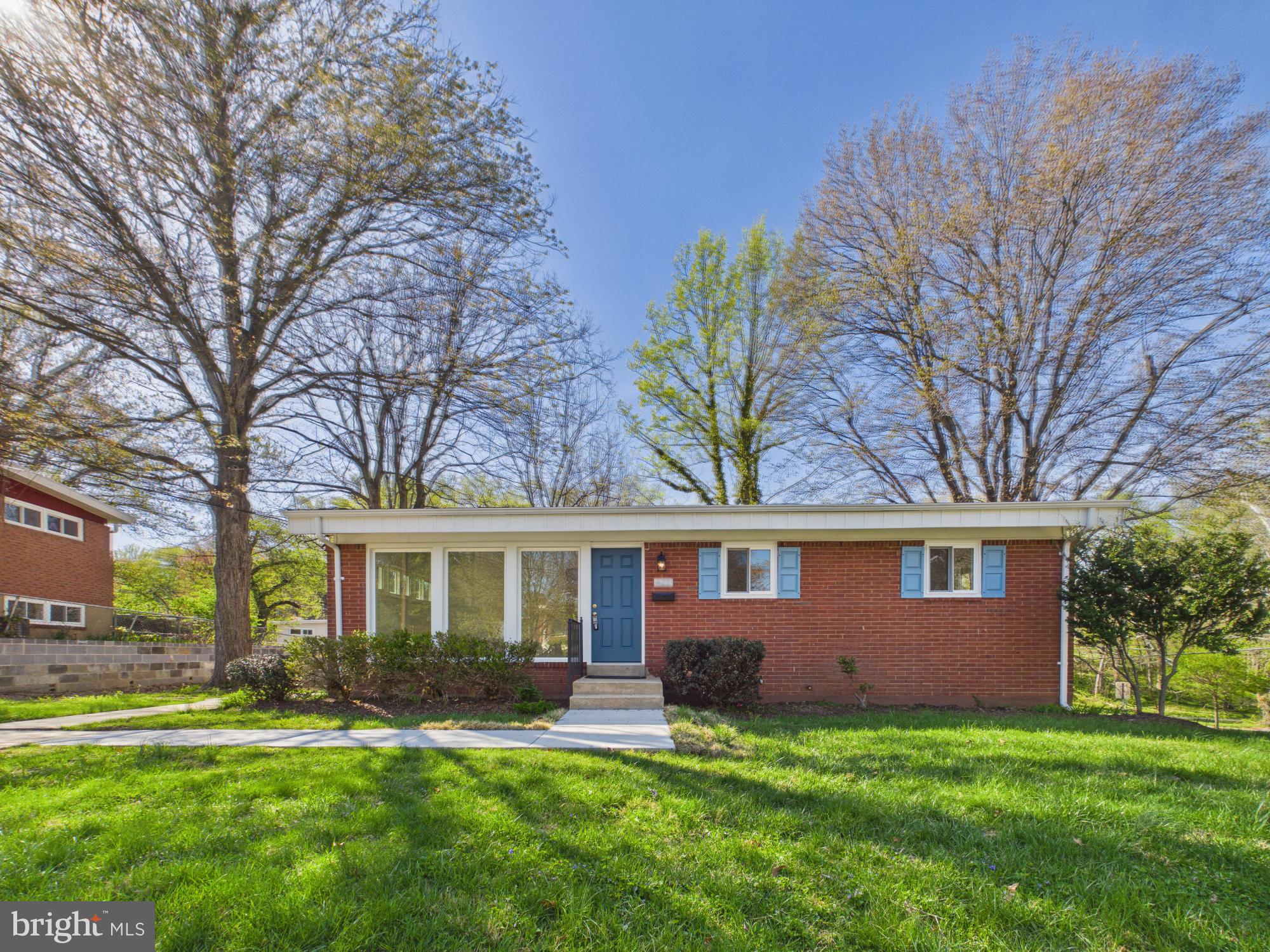 622 McIntyre Road Rockville, MD 20851 - Photo 2 of 38