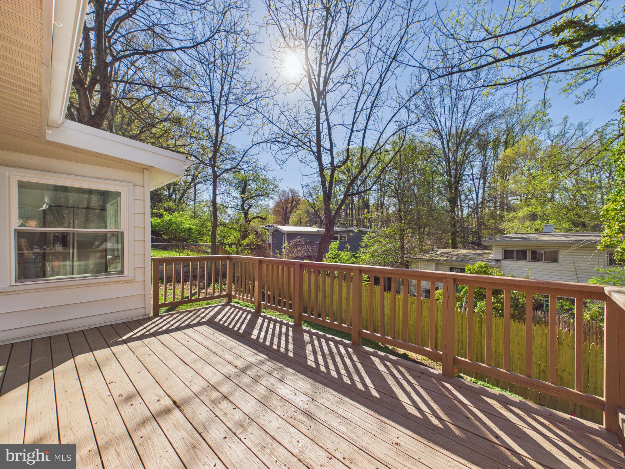 622 McIntyre Road Rockville, MD 20851 - Photo 22 of 38 Deck