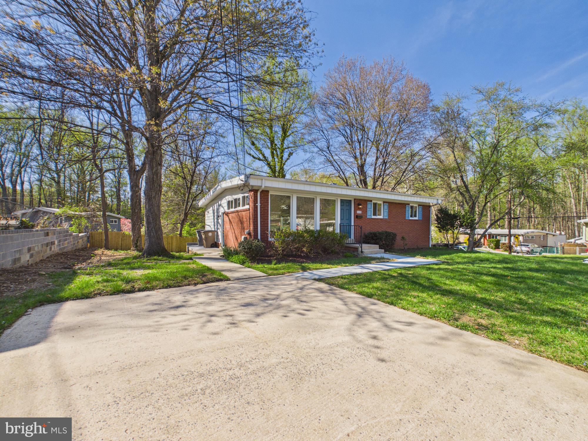 622 McIntyre Road Rockville, MD 20851 - Photo 3 of 38