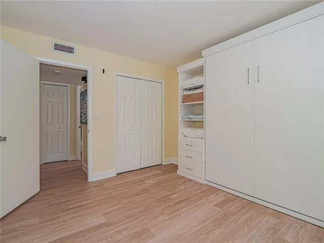 $3,000 | 855 Dahlia Lane, Unit 206, Vero Beach, FL 32963