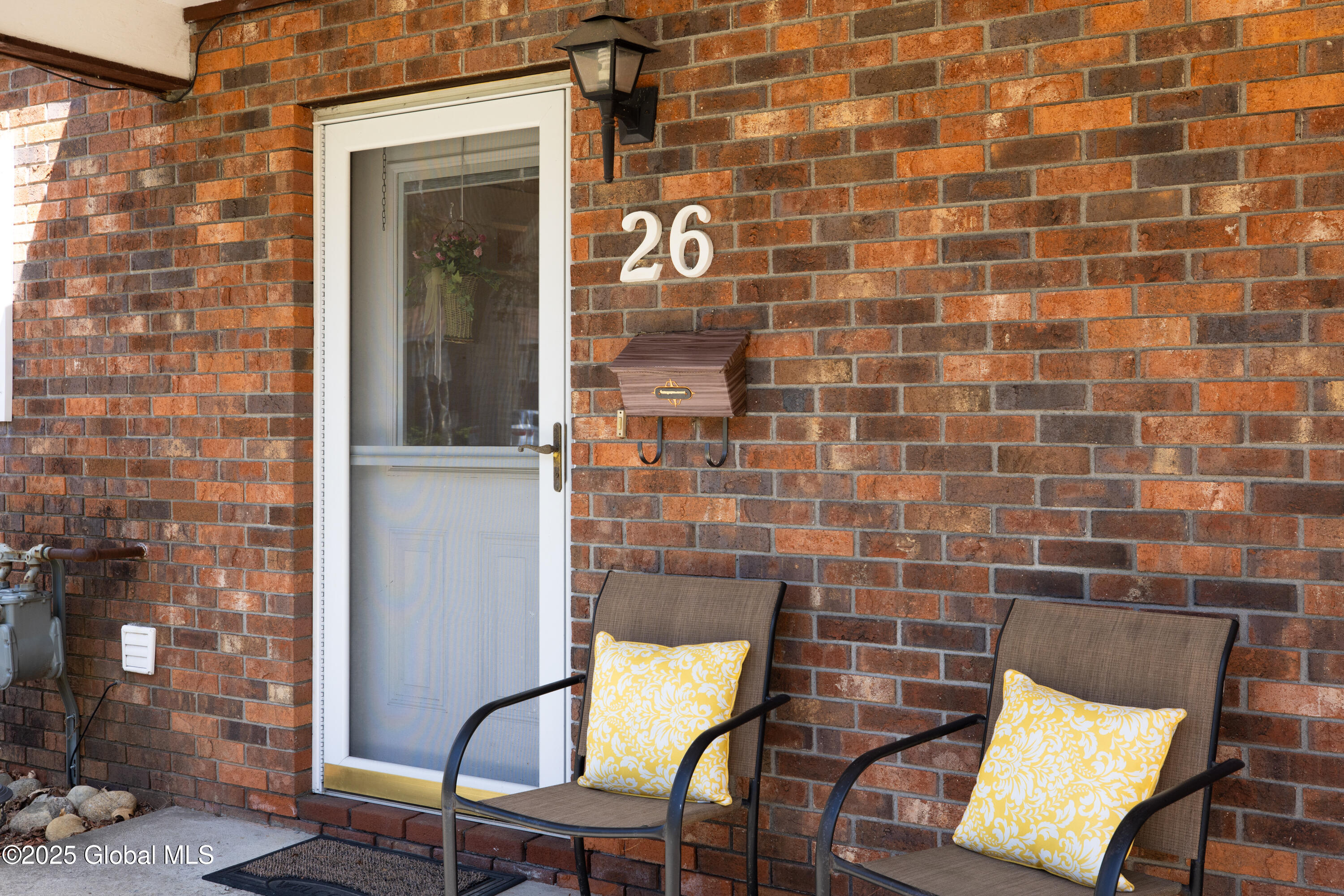 26 Queensway Queensbury, NY 12804 - Photo 4 of 32 4-Relax on the front porch