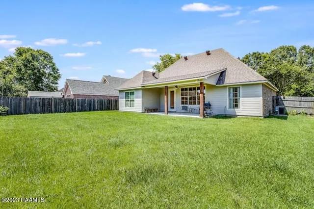 $4,000 | 402 East Martial Avenue, Lafayette, LA 70508