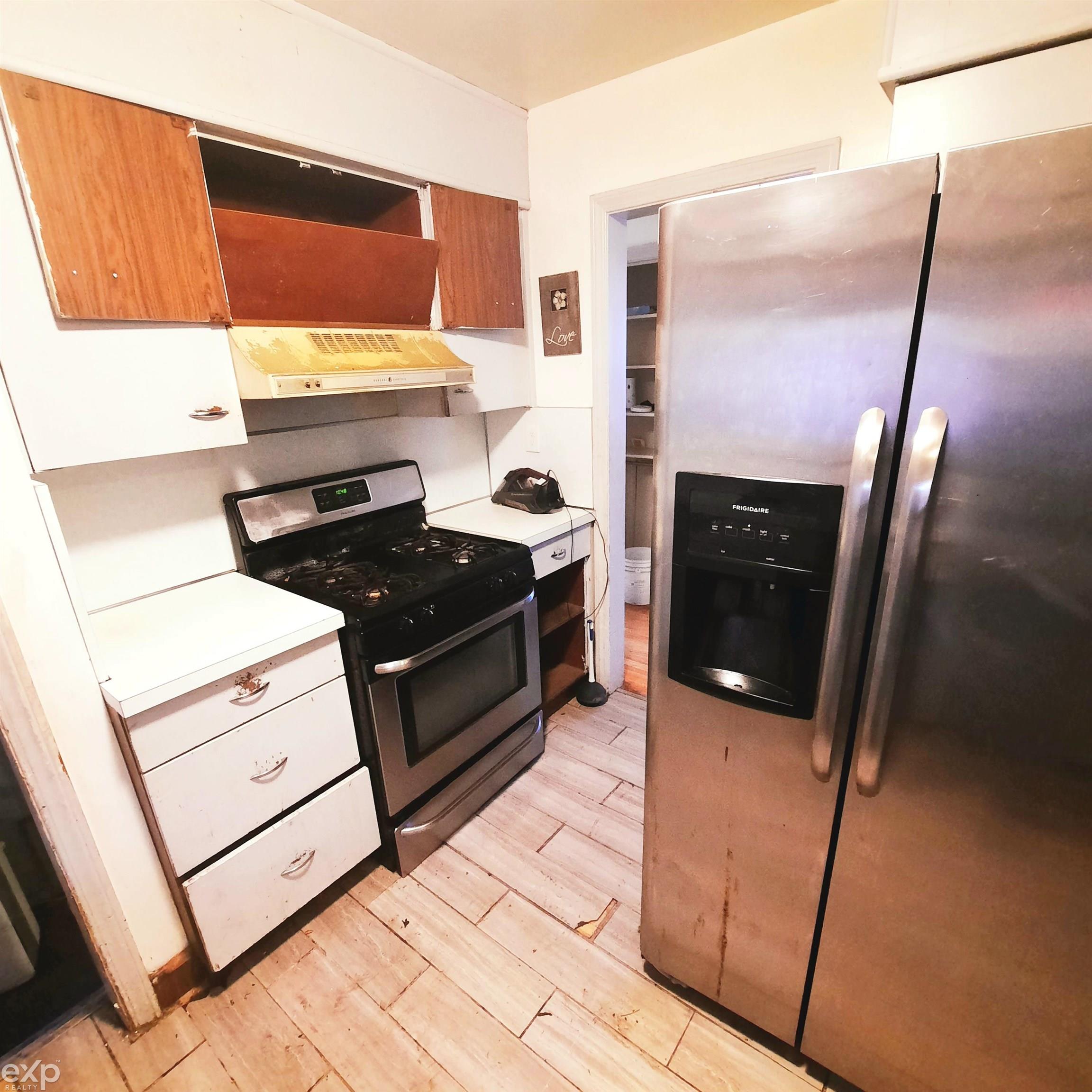 11776 Rossiter Street Detroit, MI 48224 - Photo 5 of 11