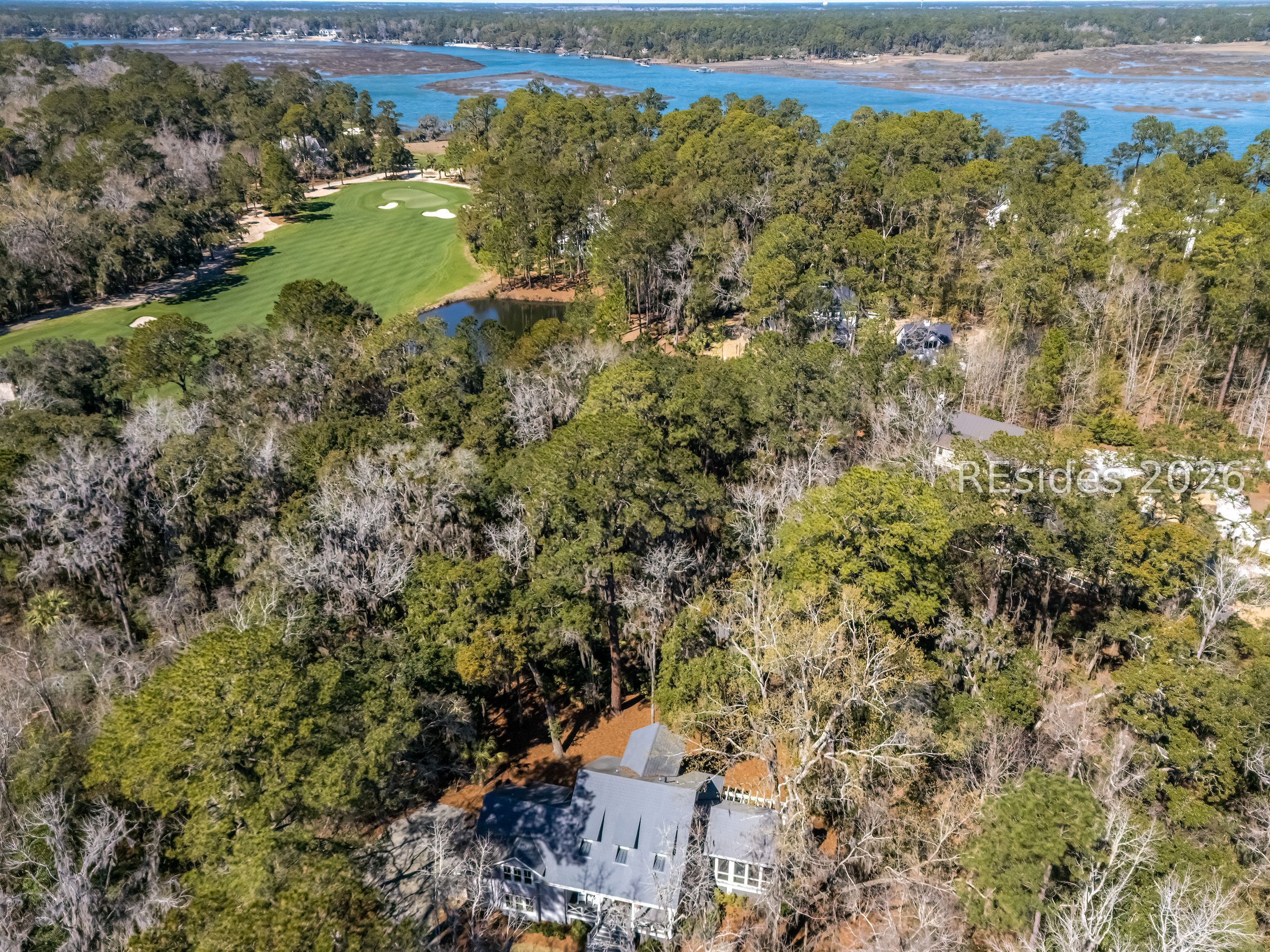 27 Greenleaf Road Bluffton, SC 29910 - Photo 4 of 51