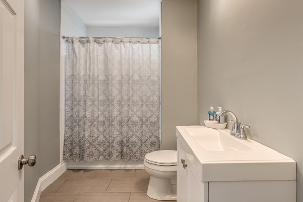 15 Brooks Street Medford, MA 02155 - Photo 25 of 28