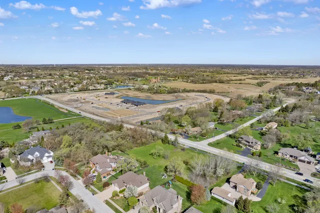 $199,900 | 10855 West 153rd Street, Orland Park, IL 60467