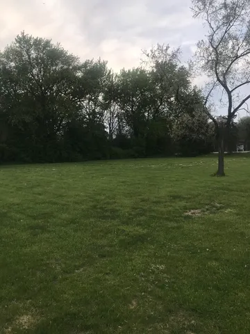 a street sign that is on a pole