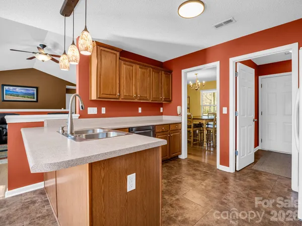 $500,000 | 3 Wagon Trace, Flat Rock, NC 28731