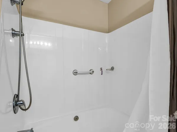 $500,000 | 3 Wagon Trace, Flat Rock, NC 28731