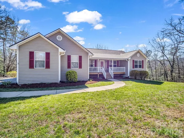 $500,000 | 3 Wagon Trace, Flat Rock, NC 28731