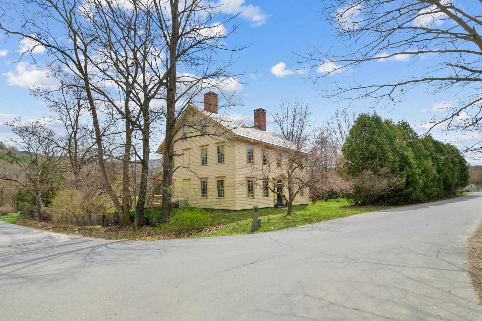 58 Bridge Street Royalton, VT 05068 - Photo 3 of 40