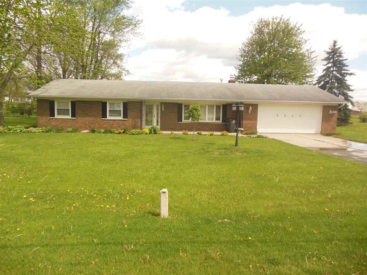 8606 Illinois Road Fort Wayne, IN 46804 - Photo 1 of 18