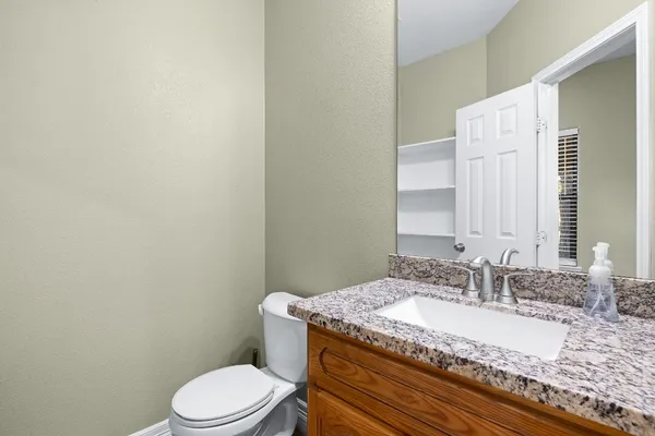 $550,000 | 10269 Highway 90, Bedias, TX 77831