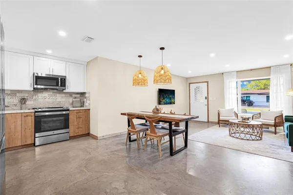 $779,000 | 1012 Northeast 2nd Street, Hallandale Beach, FL 33009
