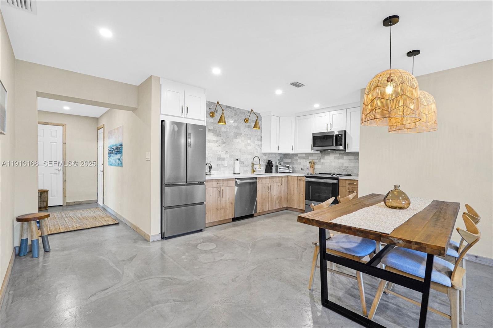 1012 Northeast 2nd Street Hallandale Beach, FL 33009 - Photo 21 of 65