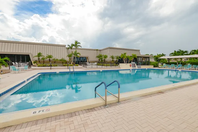 $188,900 | 1800 Southeast St Lucie Boulevard, Unit 9305, Stuart, FL 34996