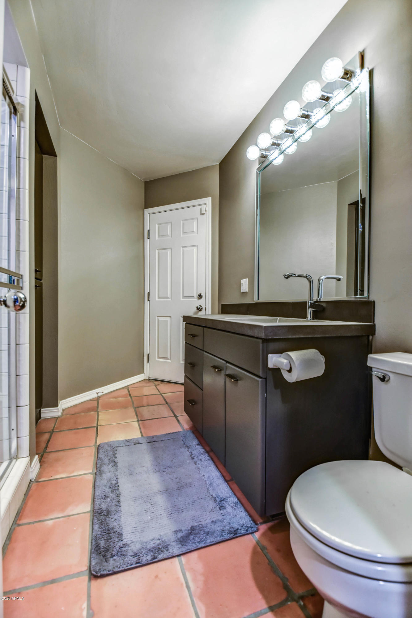 2211 East Mountain View Road Phoenix, AZ 85028 - Photo 75 of 193 bathroom 3-2