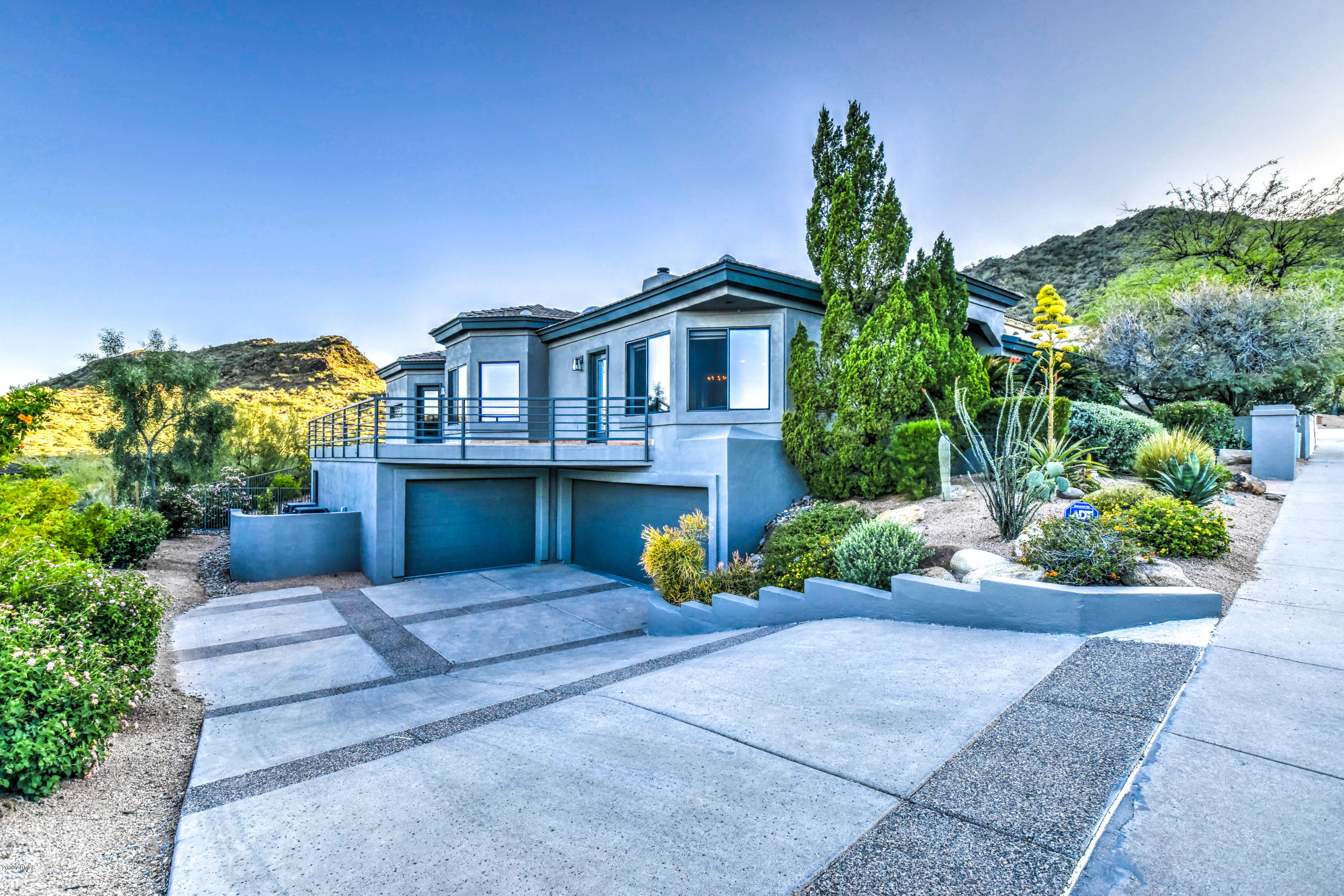 2211 East Mountain View Road Phoenix, AZ 85028 - Photo 99 of 193 front 4