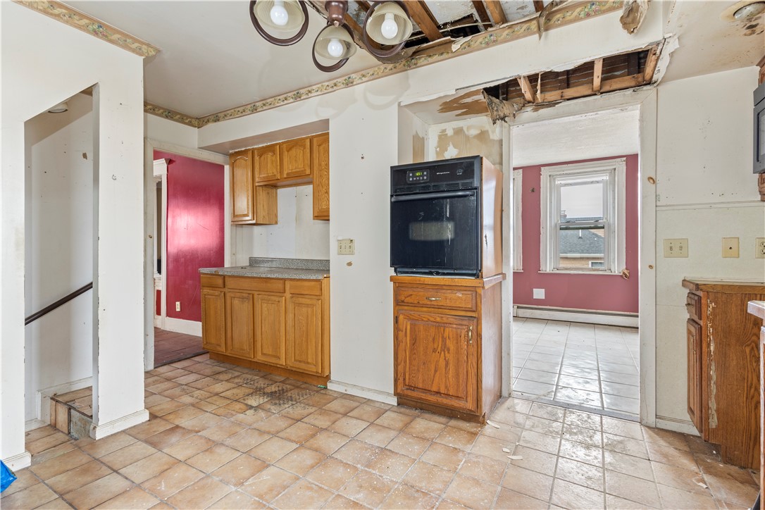 73 Wainwright Street Providence, RI 02908 - Photo 14 of 34