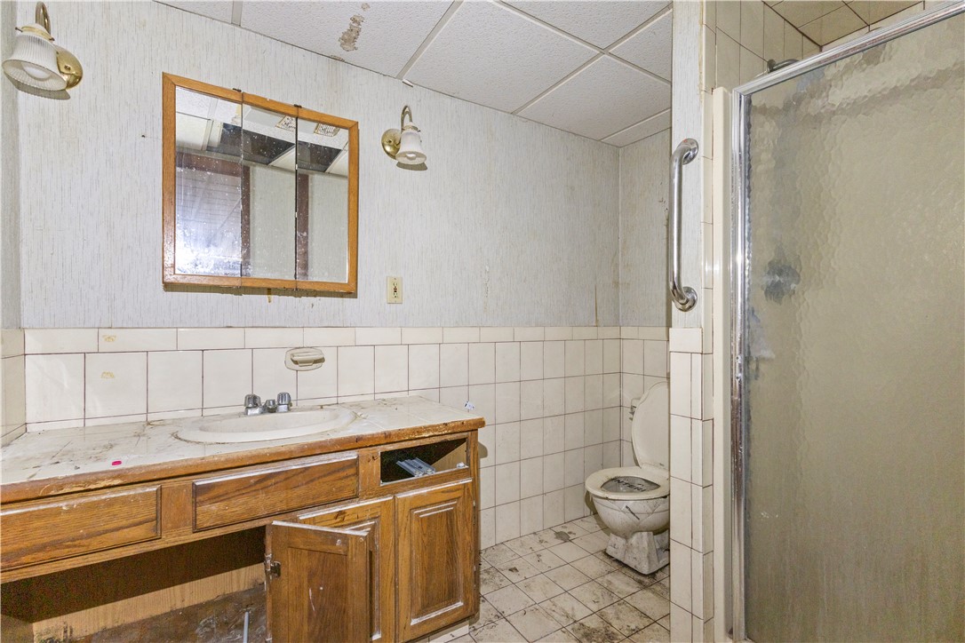 73 Wainwright Street Providence, RI 02908 - Photo 30 of 34