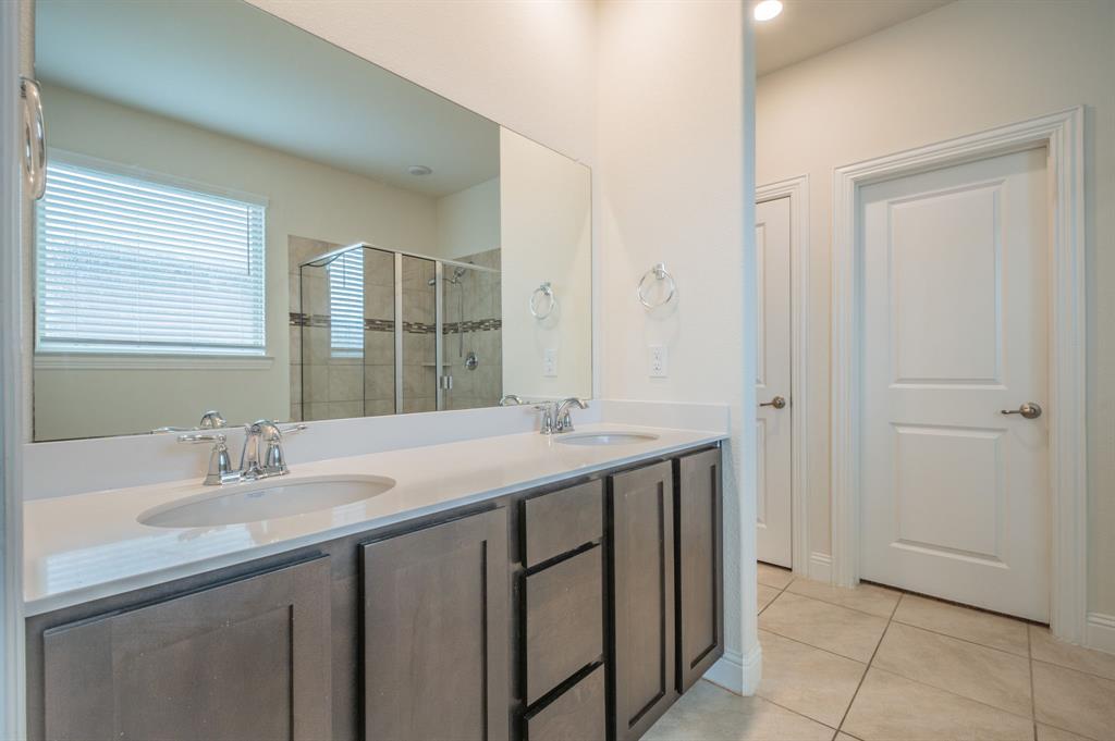2808 Grizzly Road Aubrey, TX 76227 - Photo 12 of 25