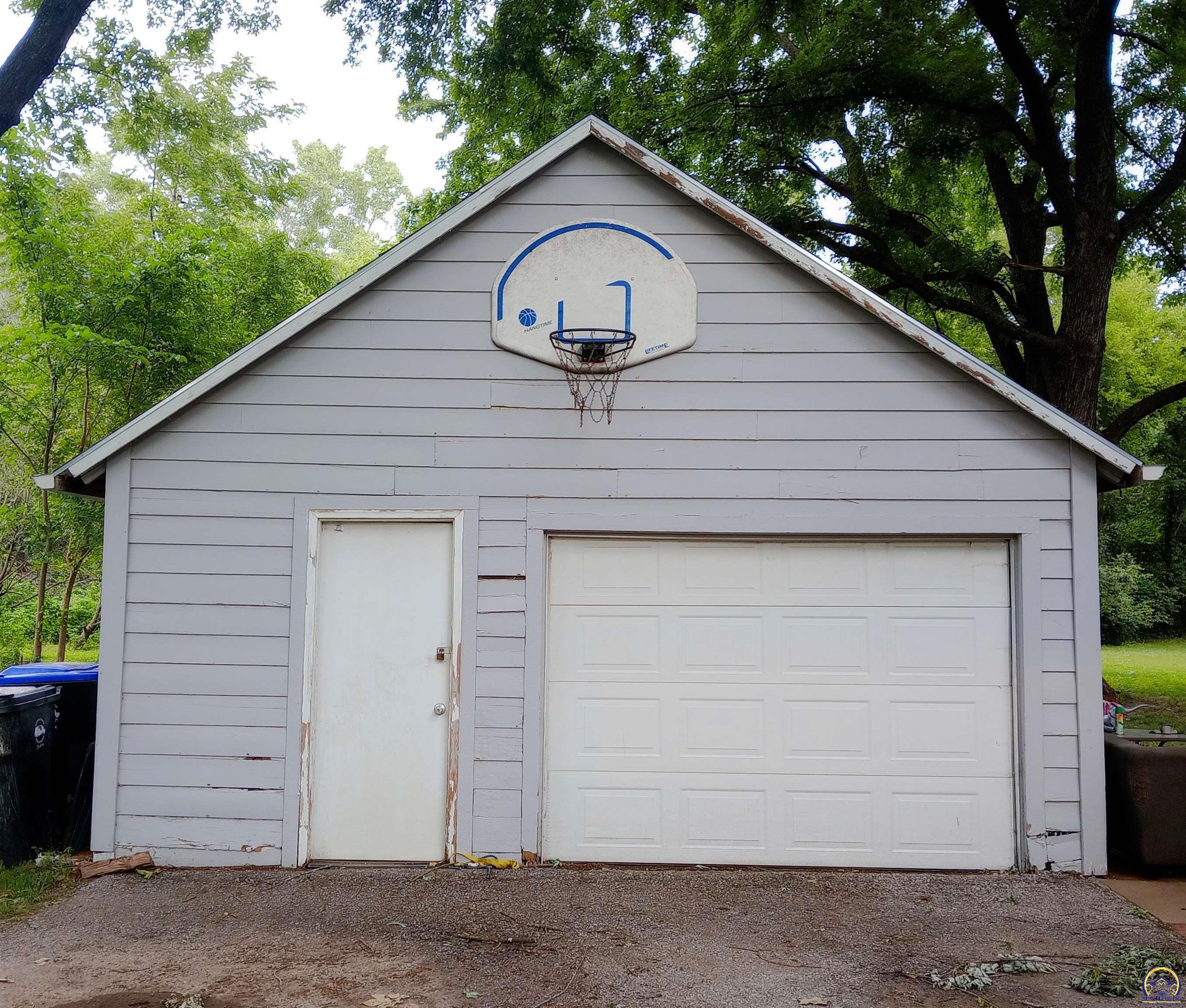 220 Northeast Lyman Road Topeka, KS 66608 - Photo 14 of 14