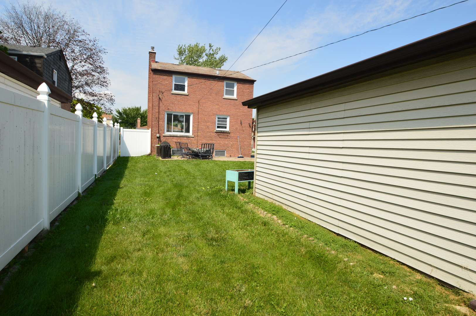 1517 Morris Avenue Berkeley, IL 60163 - Photo 32 of 35 a front view of a house with a yard