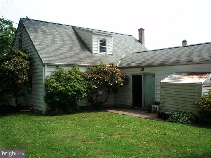 517 Stewart Road Hatboro, PA 19040 - Photo 2 of 11 Gallery Image 2