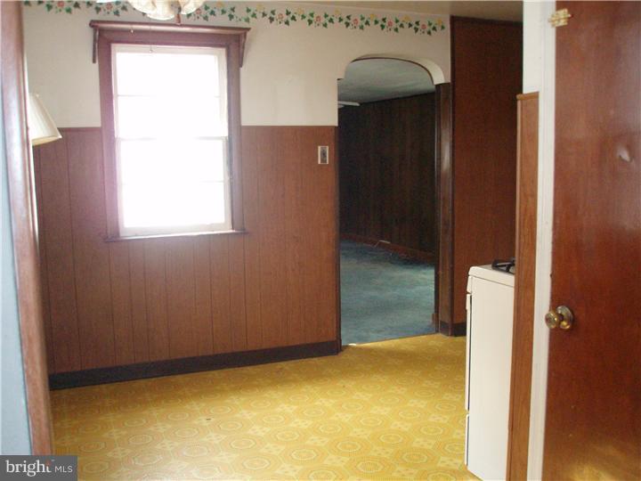 517 Stewart Road Hatboro, PA 19040 - Photo 4 of 11 Gallery Image 4